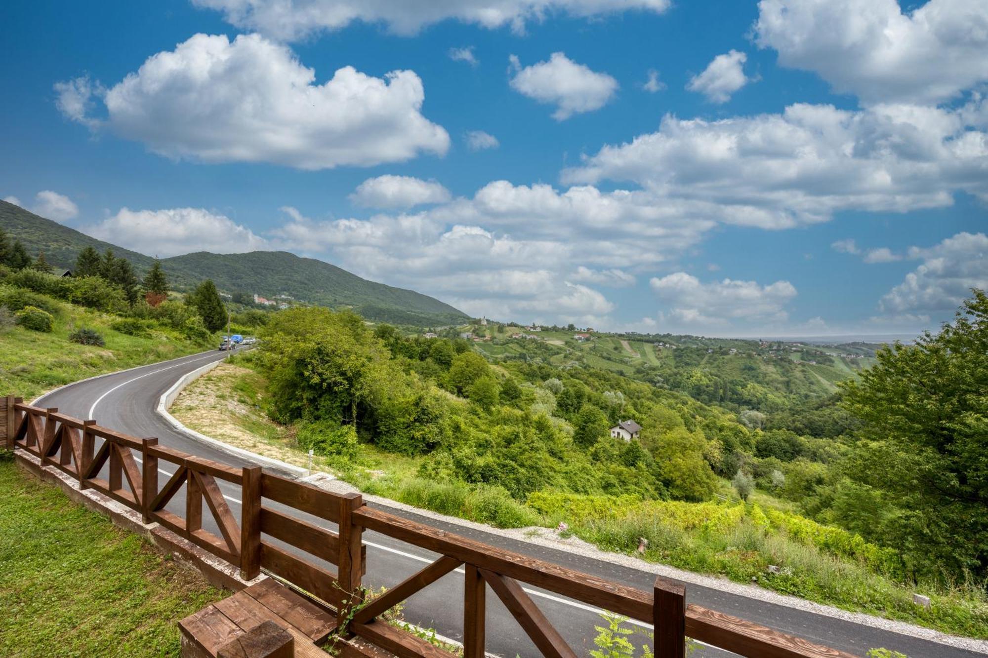 Holiday Home Primus ยาสเตรบาร์สโก ภายนอก รูปภาพ