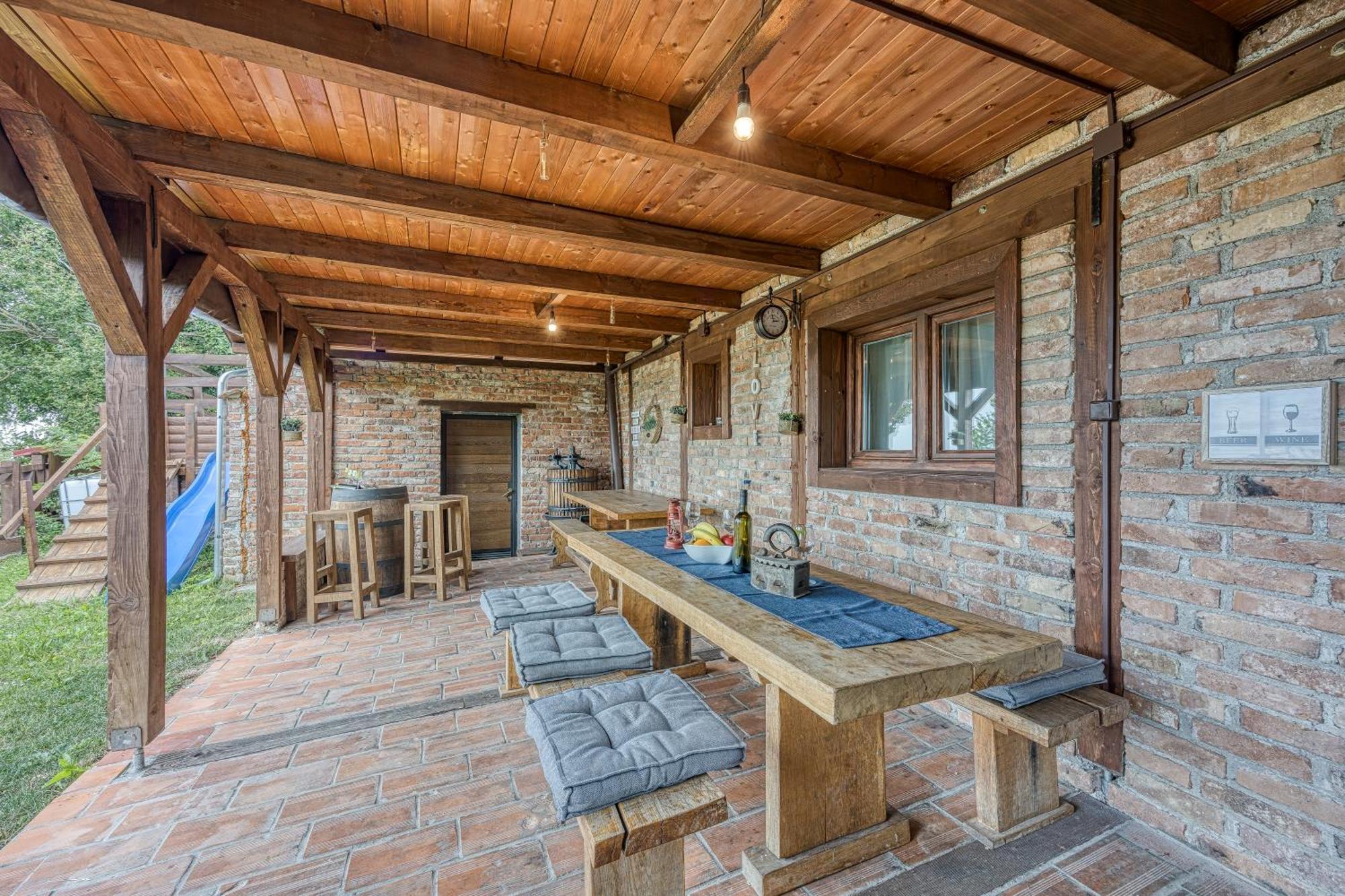 Holiday Home Primus ยาสเตรบาร์สโก ภายนอก รูปภาพ